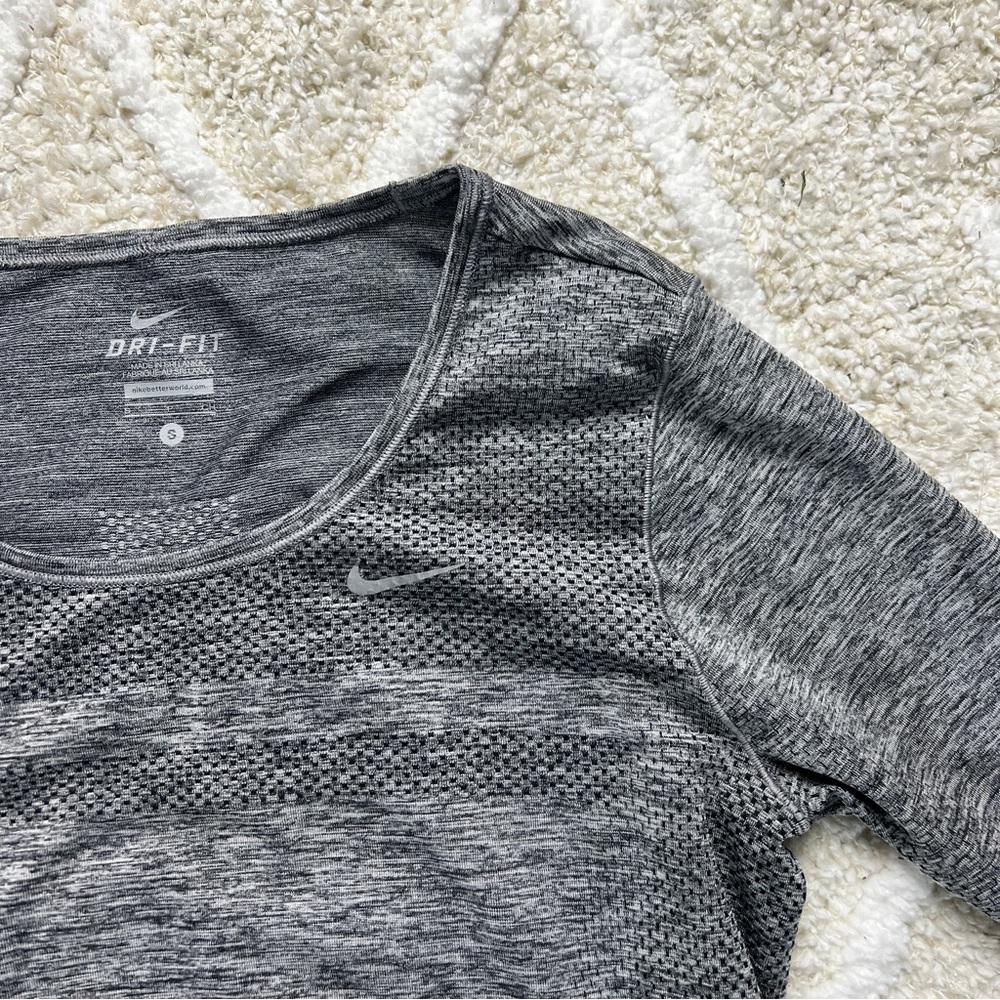 Nike Dri-Fit Running Shirt Small Women’s
